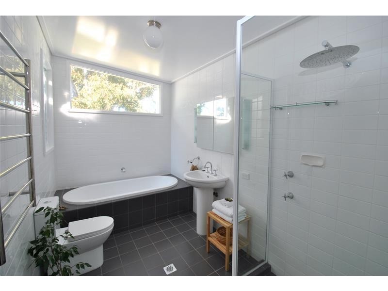 17 Watts Road, Callala Beach NSW 2540