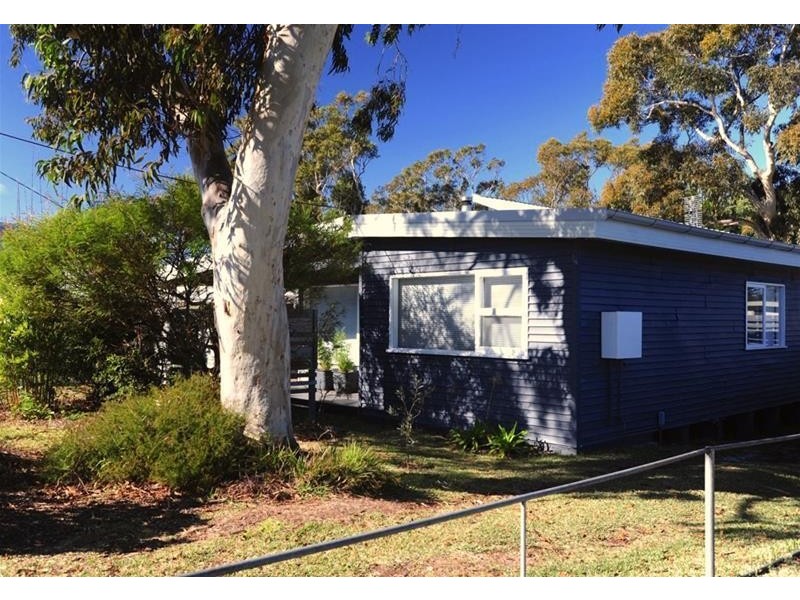 17 Watts Road, Callala Beach NSW 2540