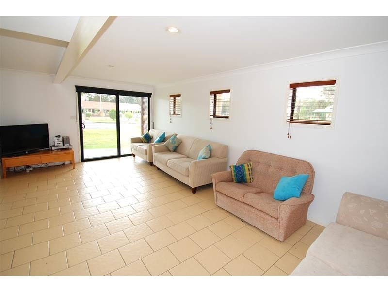 50 Callala Beach Road, Callala Beach NSW 2540