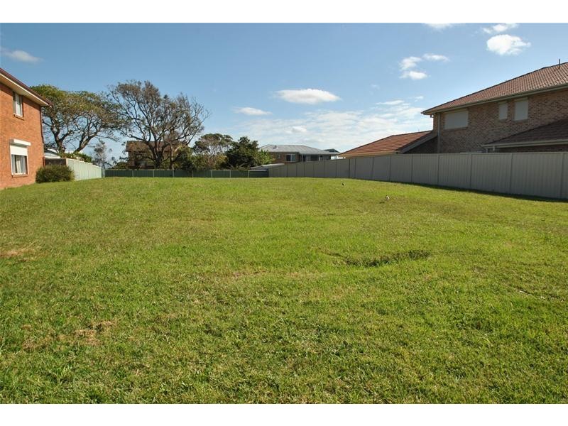 7 Orsova Parade, Orient Point NSW 2540