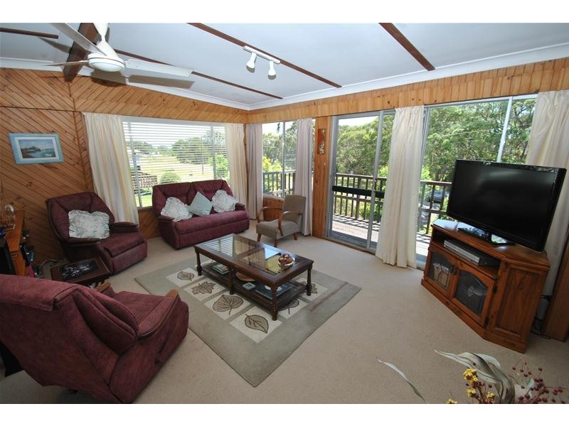 10 Seagull Street, Culburra Beach NSW 2540