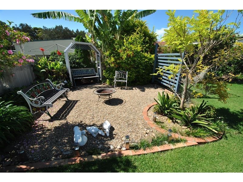 104 Prince Edward Avenue, Culburra Beach NSW 2540