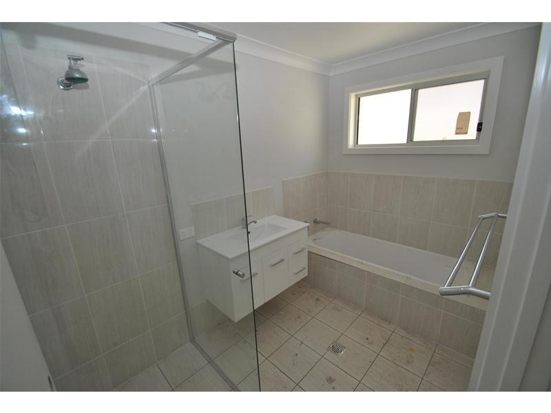 2/16 East Crescent, Culburra Beach NSW 2540