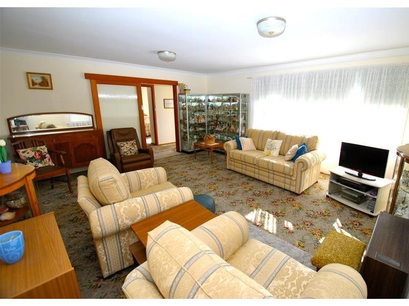 25 Broadview Avenue, Culburra Beach NSW 2540