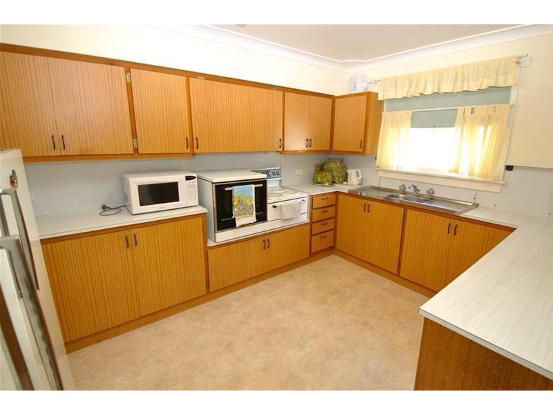 25 Broadview Avenue, Culburra Beach NSW 2540