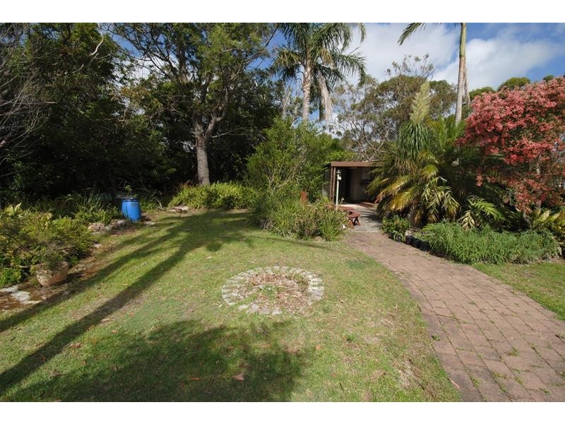 6 Crookhaven Parade, Currarong NSW 2540