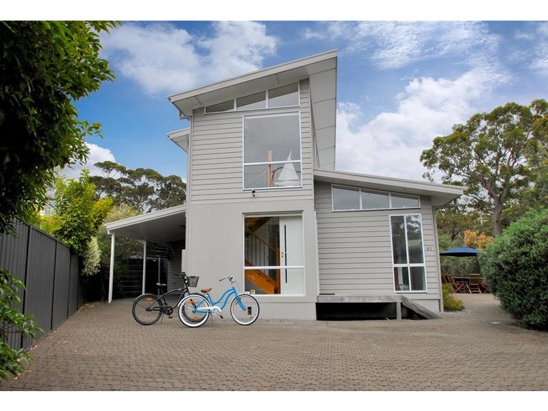 41 Caffery Circuit, Callala Beach NSW 2540