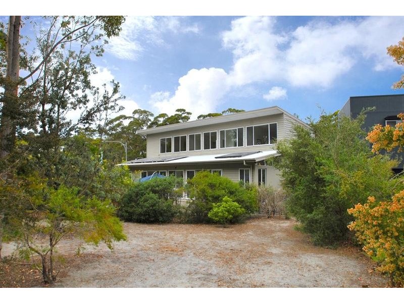 41 Caffery Circuit, Callala Beach NSW 2540