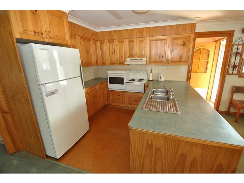 11 Fairlands Street, Culburra Beach NSW 2540