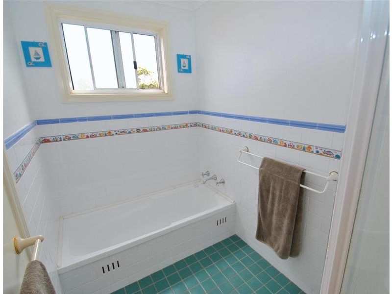 13 Marine Parade, Callala Bay NSW 2540