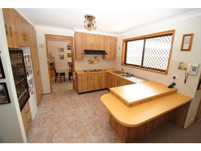 24 Carlton Crescent, Culburra Beach NSW 2540