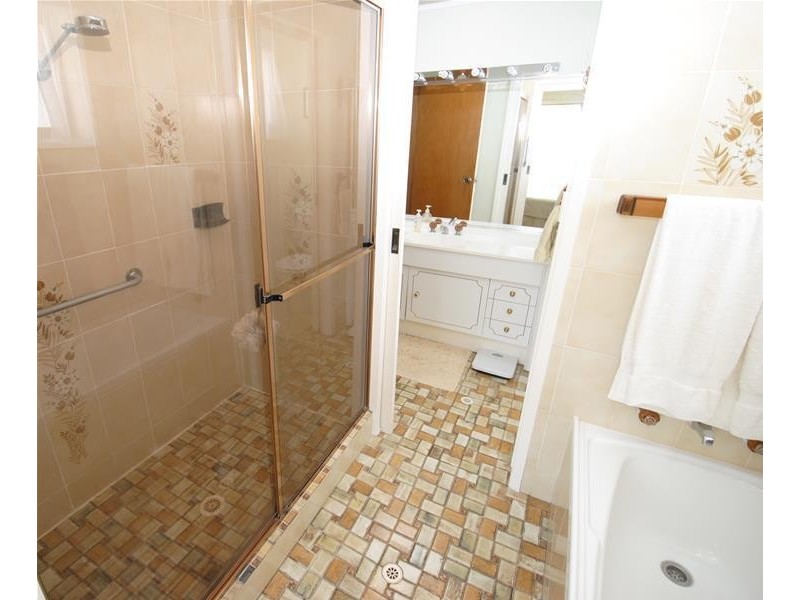 24 Carlton Crescent, Culburra Beach NSW 2540