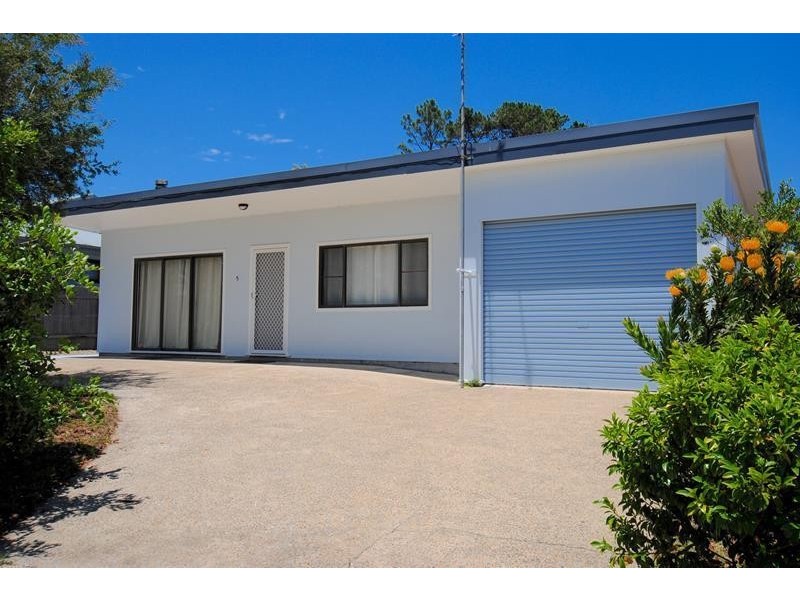 5 Roskell Road, Callala Beach NSW 2540