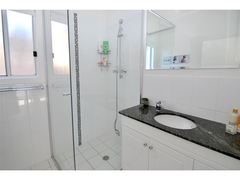 25 South Street, Greenwell Point NSW 2540