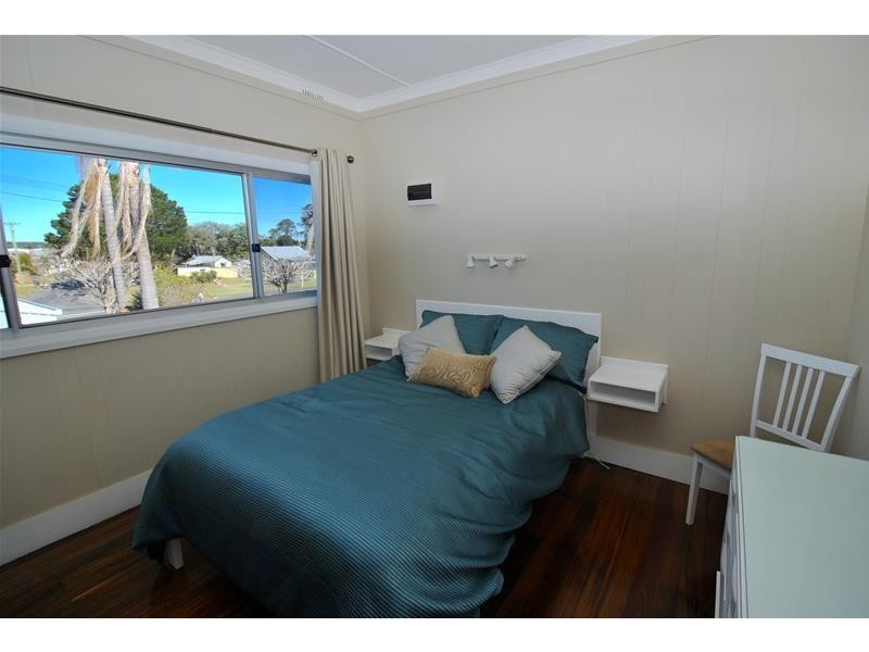 25 South Street, Greenwell Point NSW 2540
