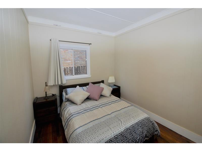 25 South Street, Greenwell Point NSW 2540