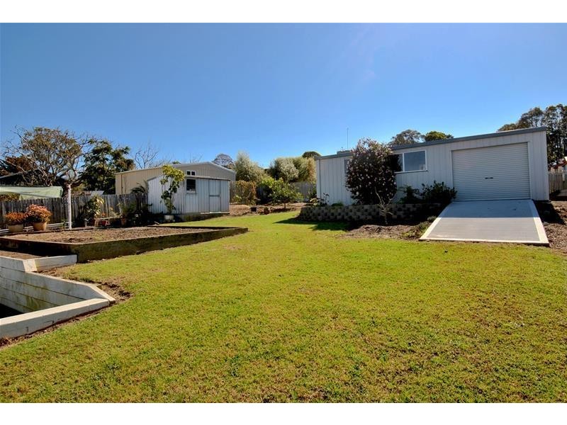 25 South Street, Greenwell Point NSW 2540