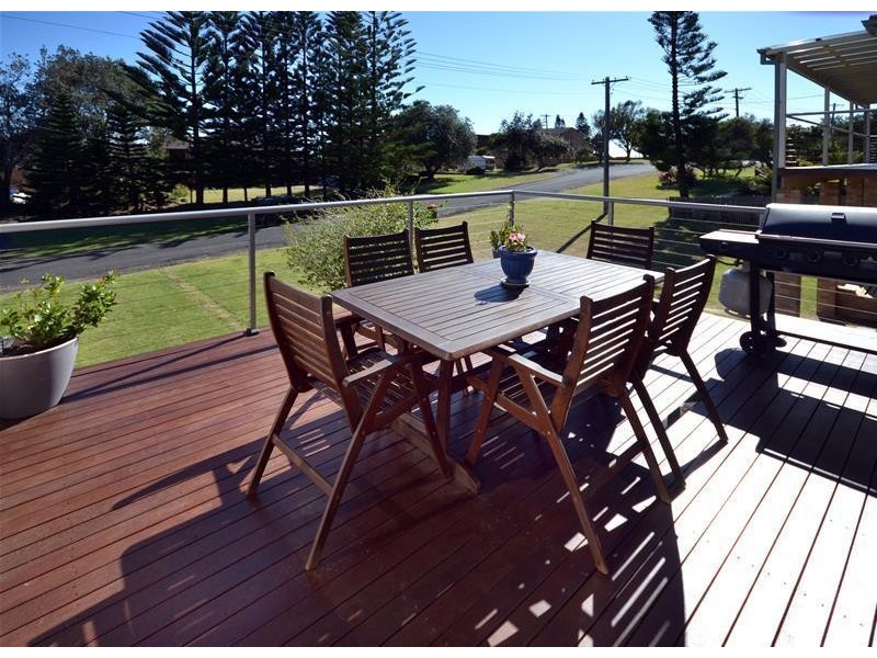 24  The Mall, Culburra Beach NSW 2540