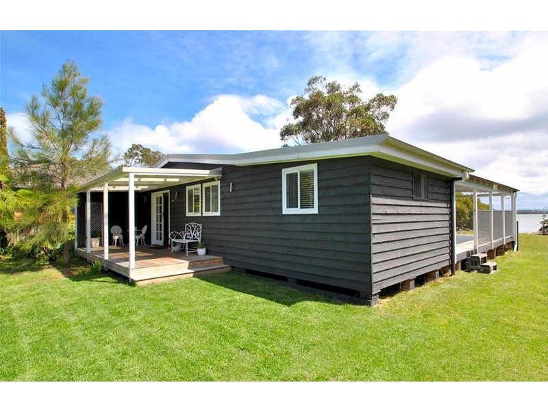 55 Addison Road, Culburra Beach NSW 2540
