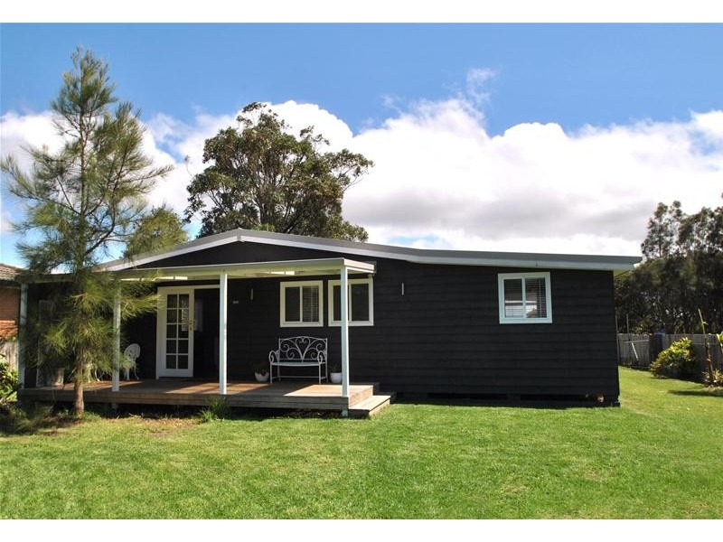 55 Addison Road, Culburra Beach NSW 2540