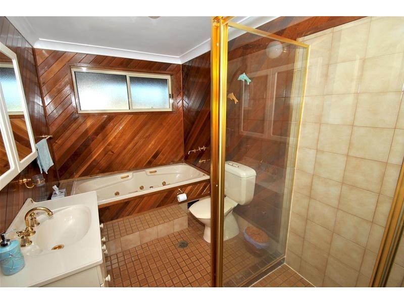 11 Greenbank Grove, Culburra Beach NSW 2540