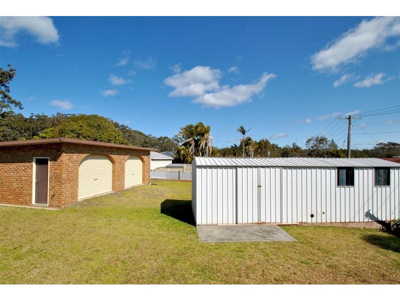 11 Greenbank Grove, Culburra Beach NSW 2540