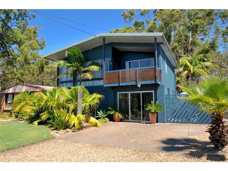14 Queen Mary Street, Callala Beach NSW 2540
