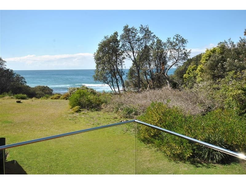 12 Farrant Avenue, Culburra Beach NSW 2540