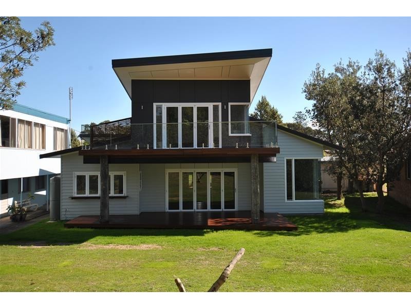 12 Farrant Avenue, Culburra Beach NSW 2540