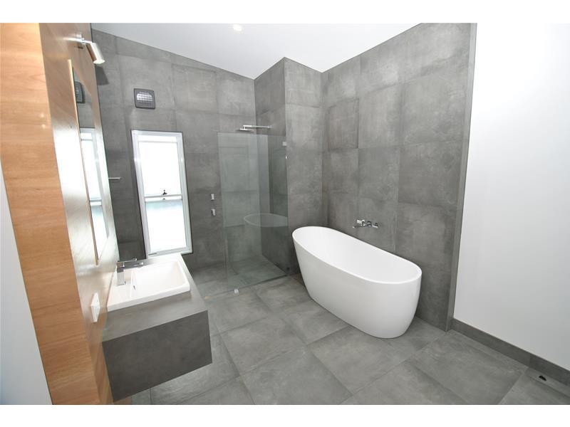 12 Farrant Avenue, Culburra Beach NSW 2540