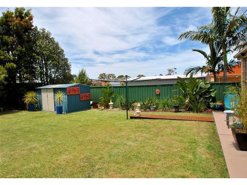 38 Hollingsworth Crescent, Callala Bay NSW 2540