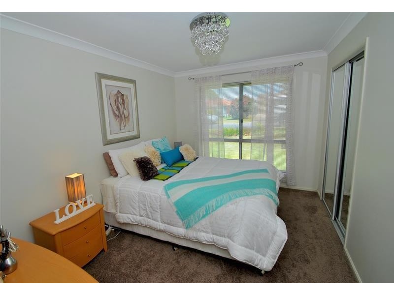 38 Hollingsworth Crescent, Callala Bay NSW 2540