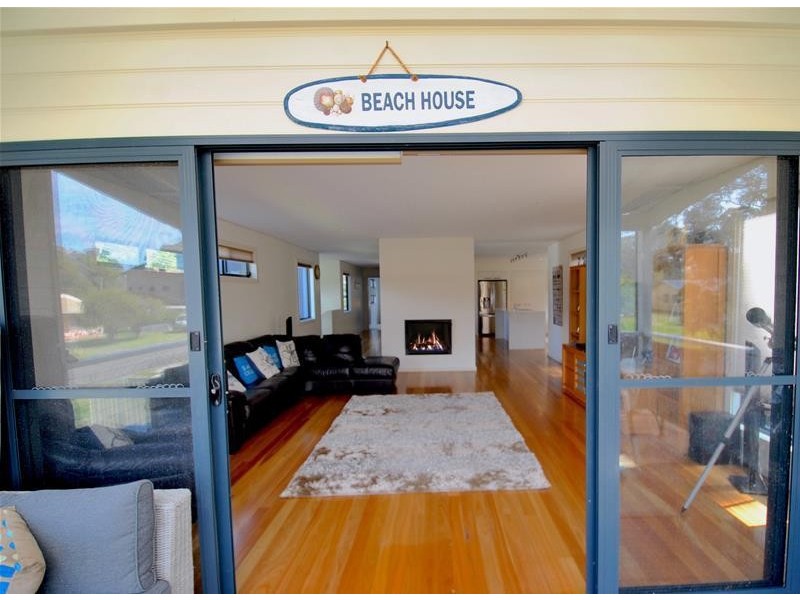 83 Watt Street, Callala Bay NSW 2540