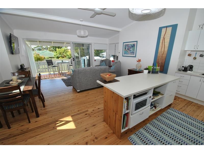 28  Carlton Crescent, Culburra Beach NSW 2540