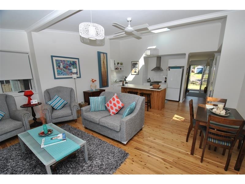 28  Carlton Crescent, Culburra Beach NSW 2540