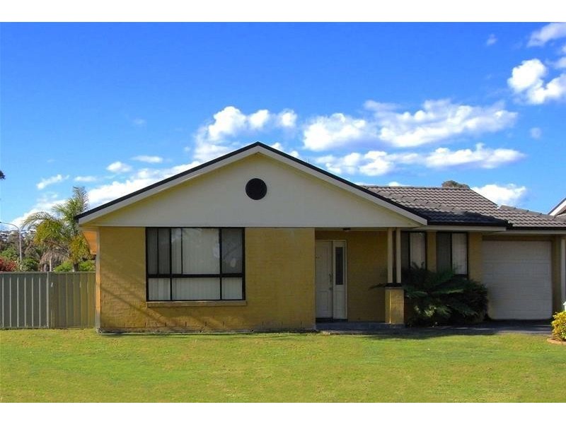 1/12 Hollingsworth Crescent, Callala Bay NSW 2540