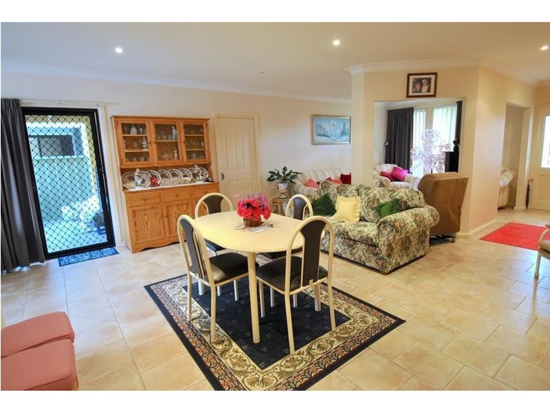 1/12 Hollingsworth Crescent, Callala Bay NSW 2540