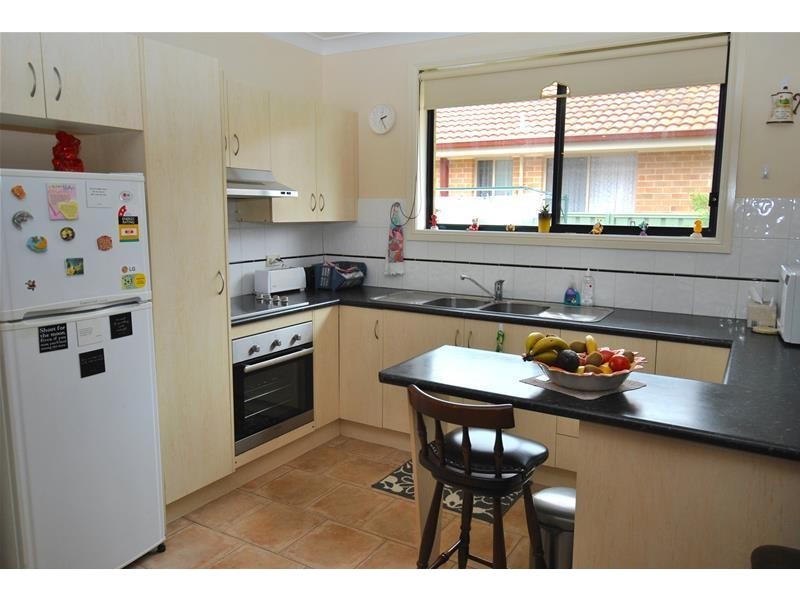 1/12 Hollingsworth Crescent, Callala Bay NSW 2540