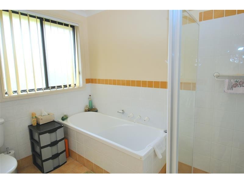 1/12 Hollingsworth Crescent, Callala Bay NSW 2540