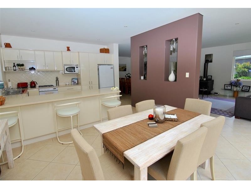 60 Boorawine Terrace, Callala Bay NSW 2540