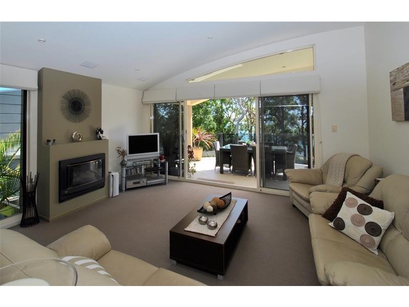 60 Boorawine Terrace, Callala Bay NSW 2540