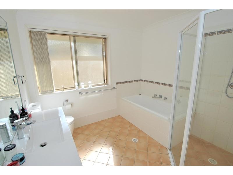 24 Carson Crescent, Callala Bay NSW 2540