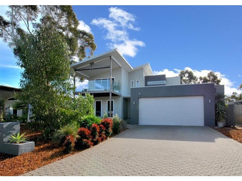 6  Sandlewood Cove, Callala Beach NSW 2540
