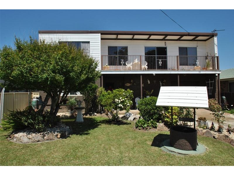 13 Carlton Crescent, Culburra Beach NSW 2540