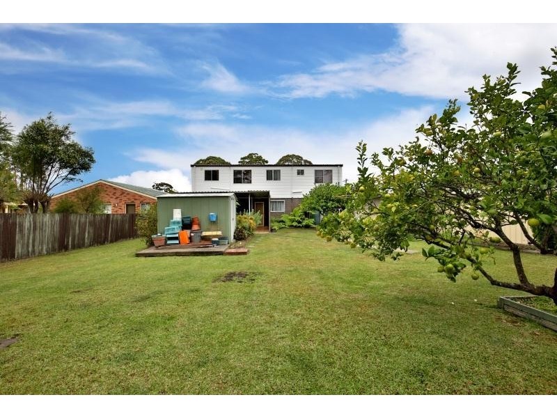 13 Carlton Crescent, Culburra Beach NSW 2540