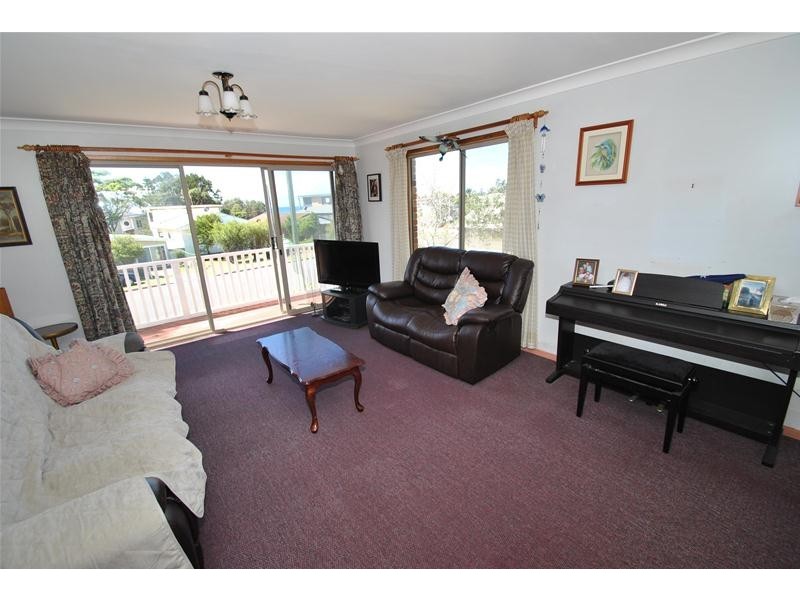 79 Penguins Head Road, Culburra Beach NSW 2540