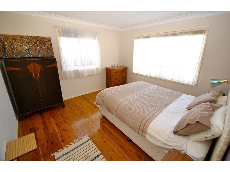 28  Carlton Crescent, Culburra Beach NSW 2540