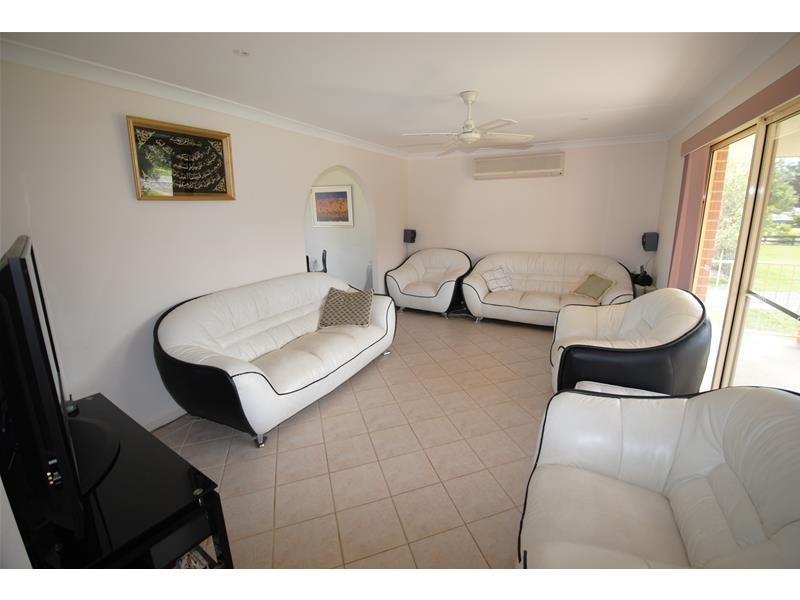 49 Prince Edward Avenue, Culburra Beach NSW 2540