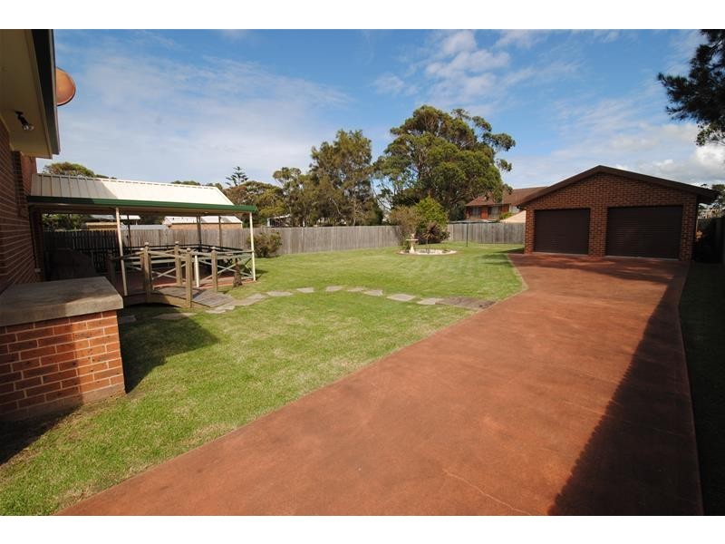49 Prince Edward Avenue, Culburra Beach NSW 2540