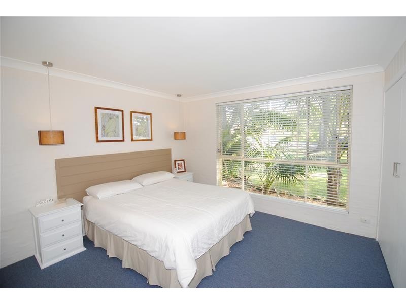 94 Hollingsworth Crescent, Callala Bay NSW 2540